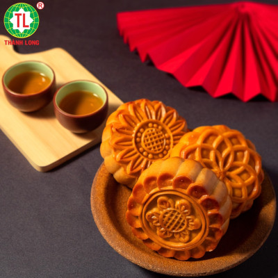 Hộp Bánh Trung Thu 2 bánh 1 trứng 150g - COMBO SUPER A6 - Thành Long (300g) - VIỆT NAM