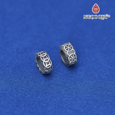 Charm bạc chặn hạt họa tiết đồng xu - Ngọc Quý Gemstones