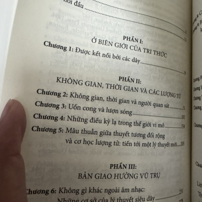 (Tái bản 2024) GIAI ĐIỆU DÂY VÀ BẢN GIAO HƯỞNG VŨ TRỤ – Brian Greene – Phạm Văn Thiều dịch – Nxb Trẻ