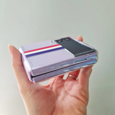 Ốp lưng chống sốc trong suốt cho Samsung Galaxy Z Flip 4 hiệu Likgus Thom Brow (chất liệu cao cấp, thiết kế thời trang họa tiết 3 sọc màu) - hàng nhập khẩu