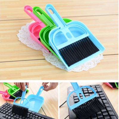Dụng cụ vệ sinh nhà cửa thông minh 2 trong 1, chổi quét dọn mini kèm đồ hốt rác giúp dọn sạch bụi bám trên máy tính, góc tủ, cửa sổ,... GROFA- giao màu ngẫu nhiên