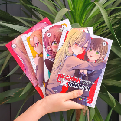 Sách - Bộ Manga - Nữ Chính Truyện Tranh Thiếu Nữ X Tình Địch: Tập 1 - 4 (Bộ 4 Tập) (Tái Bản 2025) - Tặng Kèm Postcard Bồi Cứng