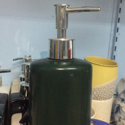 01 Bình đựng sữa tắm bằng gốm sứ 260ml