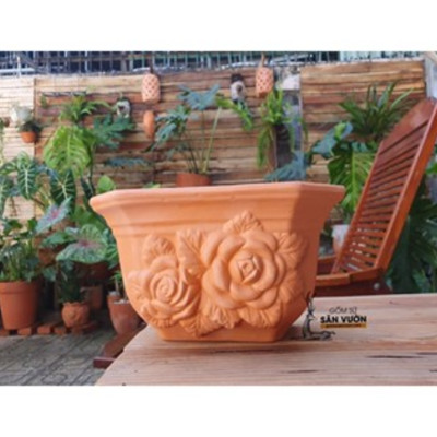 Chậu Treo Trồng Cây Gốm Đất Nung (terracotta) Áp Tường, Vân Hoa Hồng, Size NHỎ 23x14x13cm