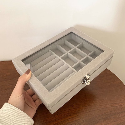 Hộp đựng trang sức loại to bằng vải nhung sang trọng , có khóa hiện đại , bảo vệ trang sức , chống bụi , chống oxy hóa tiện dụng