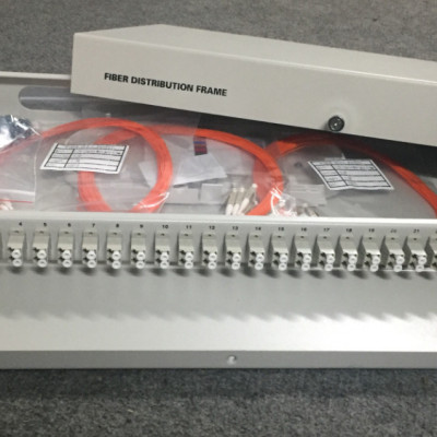 Hộp phối quang 48FO Indoor, chuẩn LC/PC Muti mode, đầy đủ phụ kiện. Hàng nhập khẩu