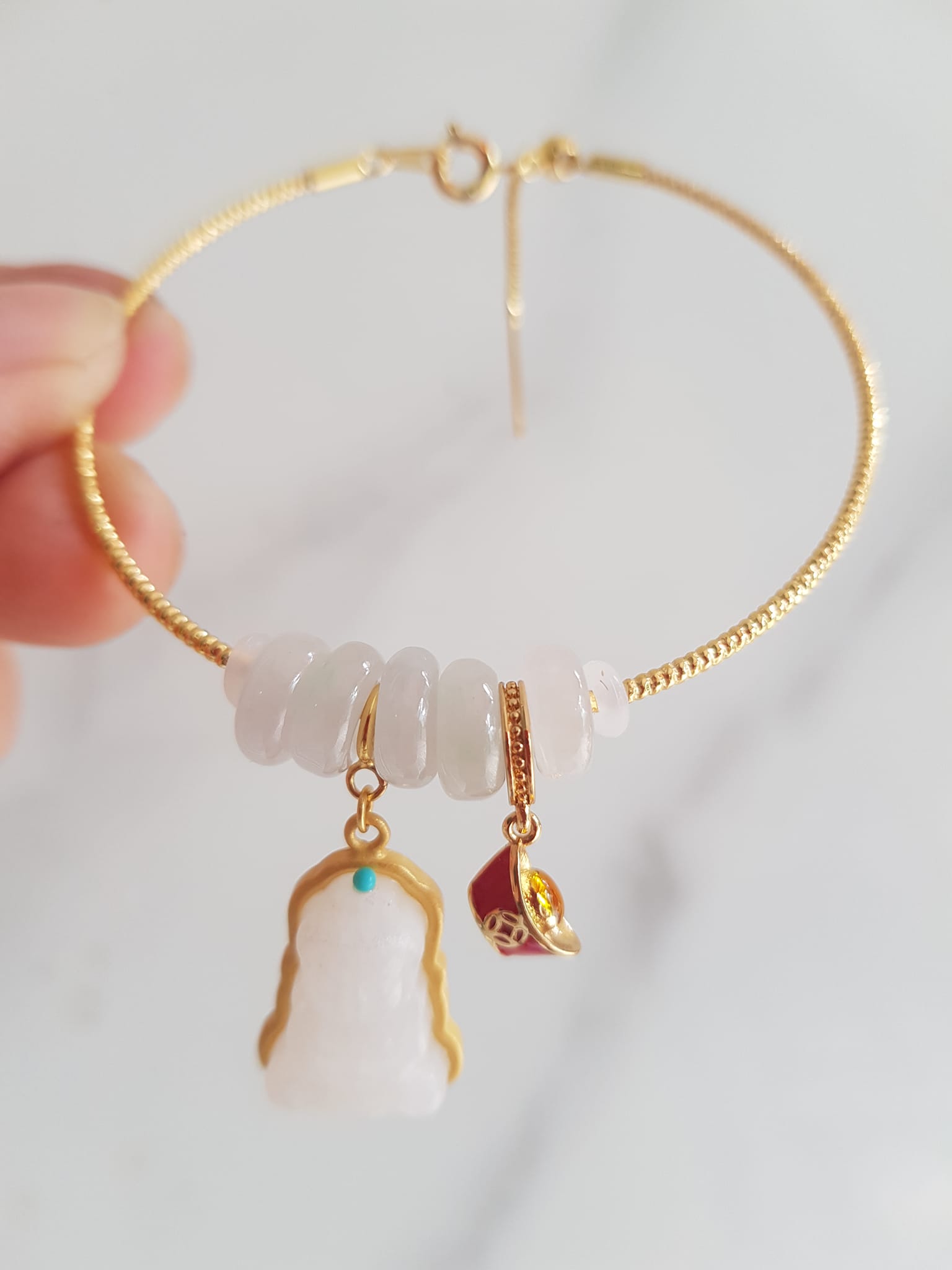 Vòng Tay Charm Phối 5 Đồng tiền đá cẩm thạch trắng tự nhiên Phối mặt phật đá cẩm thạch trắng thỏi vàng đỏ may mắn vòng màu vàng rất xinh Chuẩn hợp may mắn nữ mệnh kim mệnh thủy đeo ạ