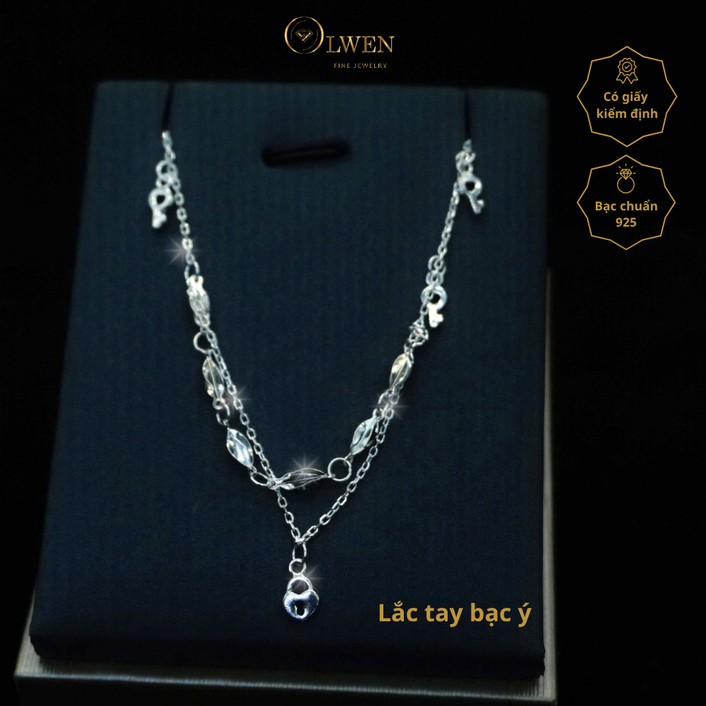 Lắc chân bạc Ý với thiết kế dạng chuỗi kép, điểm nổi bật là có nhiều mặt charm nhỏ rủ xuống, hình chiếc lá nhỏ được làm từ bạc trơn bóng. Các charm lá được phân bố đều trên chuỗi, phong cách cá tính, năng động - LM132.1