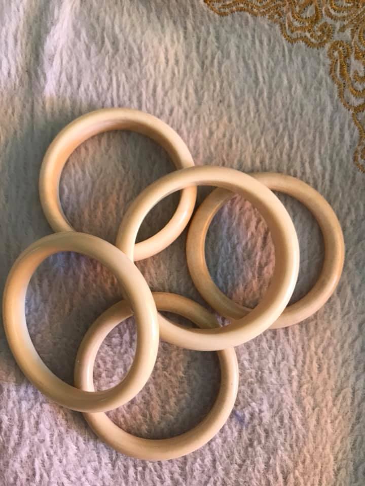 Vòng Đeo Tay Cho Bé đeo 6 tháng -3 tuổi Màu Trắng Giả Ngà Hay Gọi Xương Mỹ Nghệ Ni 37mm -41mm