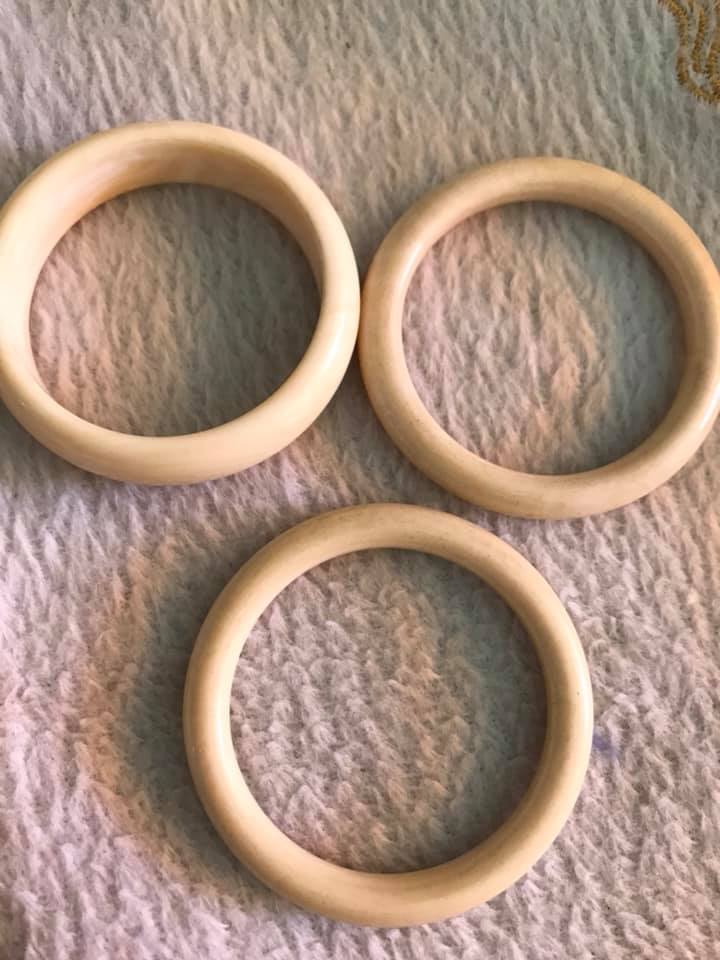 Vòng Đeo Tay Cho Bé đeo 6 tháng -3 tuổi Màu Trắng Giả Ngà Hay Gọi Xương Mỹ Nghệ Ni 37mm -41mm