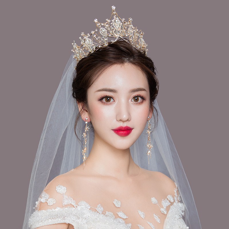 Vương miện cô dâu đính đá lấp lánh