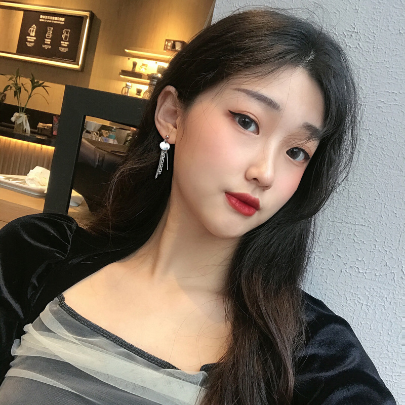 Đôi bông tai sành điệu bắt trend unisex