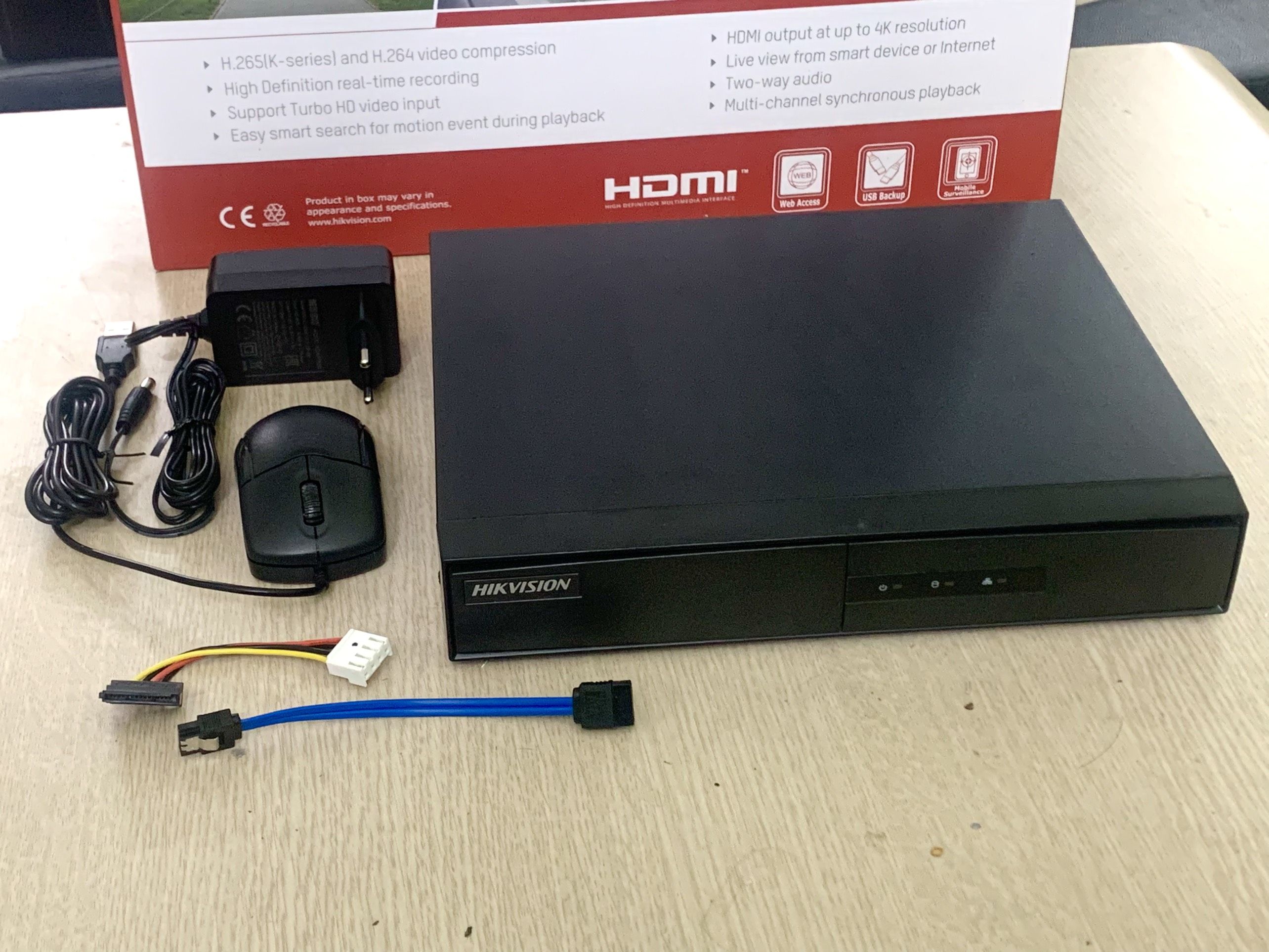 Đầu Ghi Camera Turbo HD 3.0 DVR 8 Kênh Hikvision DS-7108HGHI-F1/N - Hàng Chính Hãng