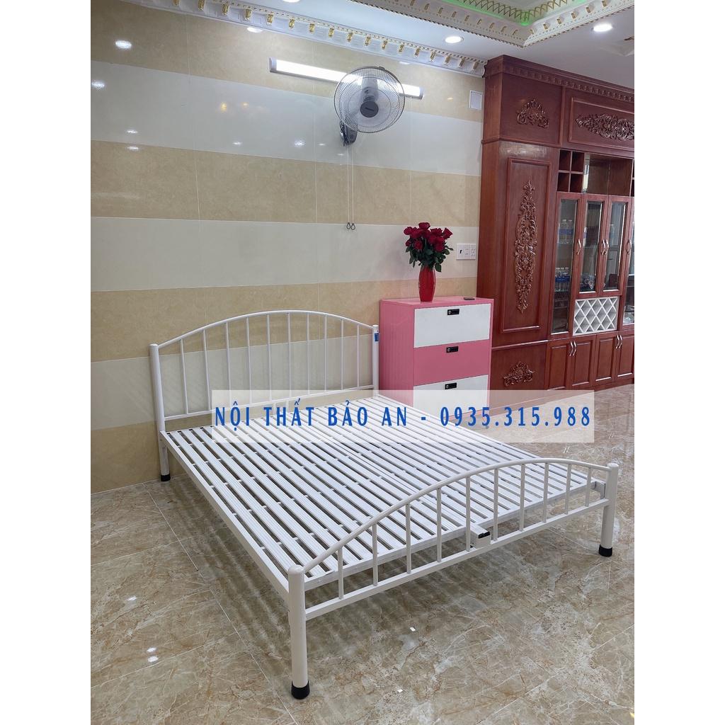 Giường sắt vòng cung BẢO AN nhiều kích cỡ từ 1m đến 1m8