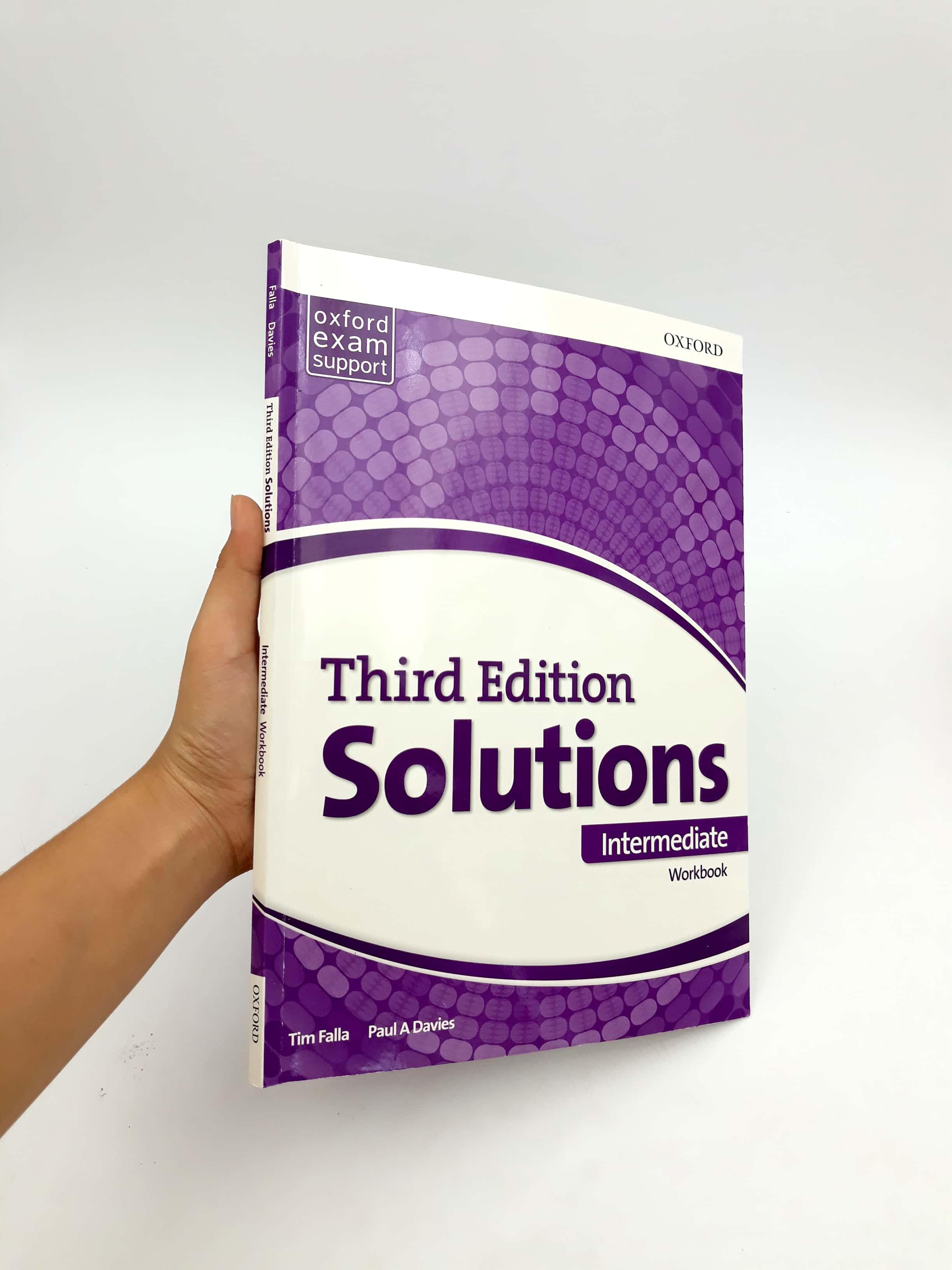 Solutions: Intermediate: Workbook - 3rd Edition