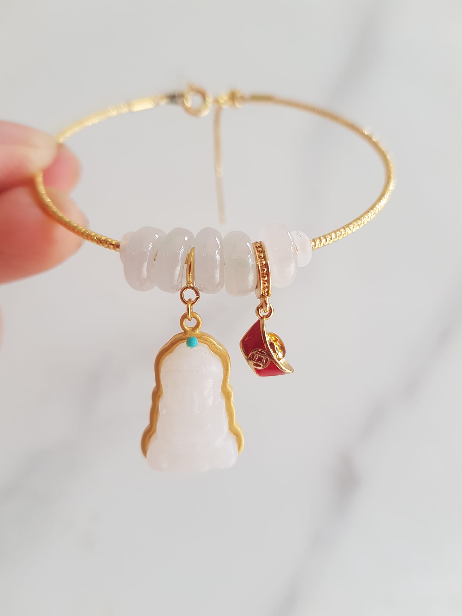 Vòng Tay Charm Phối 5 Đồng tiền đá cẩm thạch trắng tự nhiên Phối mặt phật đá cẩm thạch trắng thỏi vàng đỏ may mắn vòng màu vàng rất xinh Chuẩn hợp may mắn nữ mệnh kim mệnh thủy đeo ạ