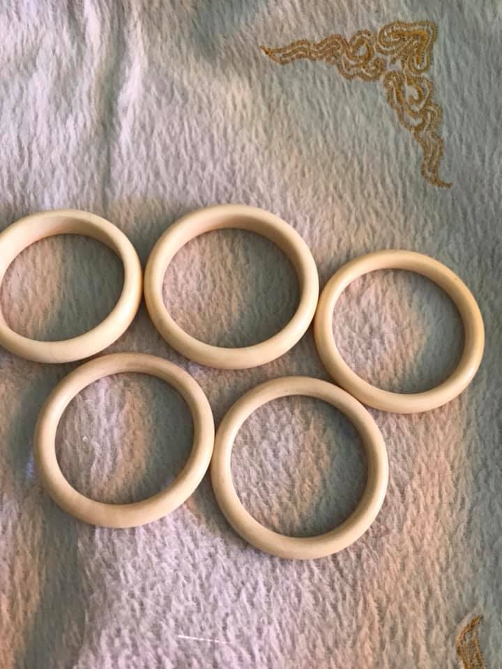 Vòng Đeo Tay Cho Bé đeo 6 tháng -3 tuổi Màu Trắng Giả Ngà Hay Gọi Xương Mỹ Nghệ Ni 37mm -41mm