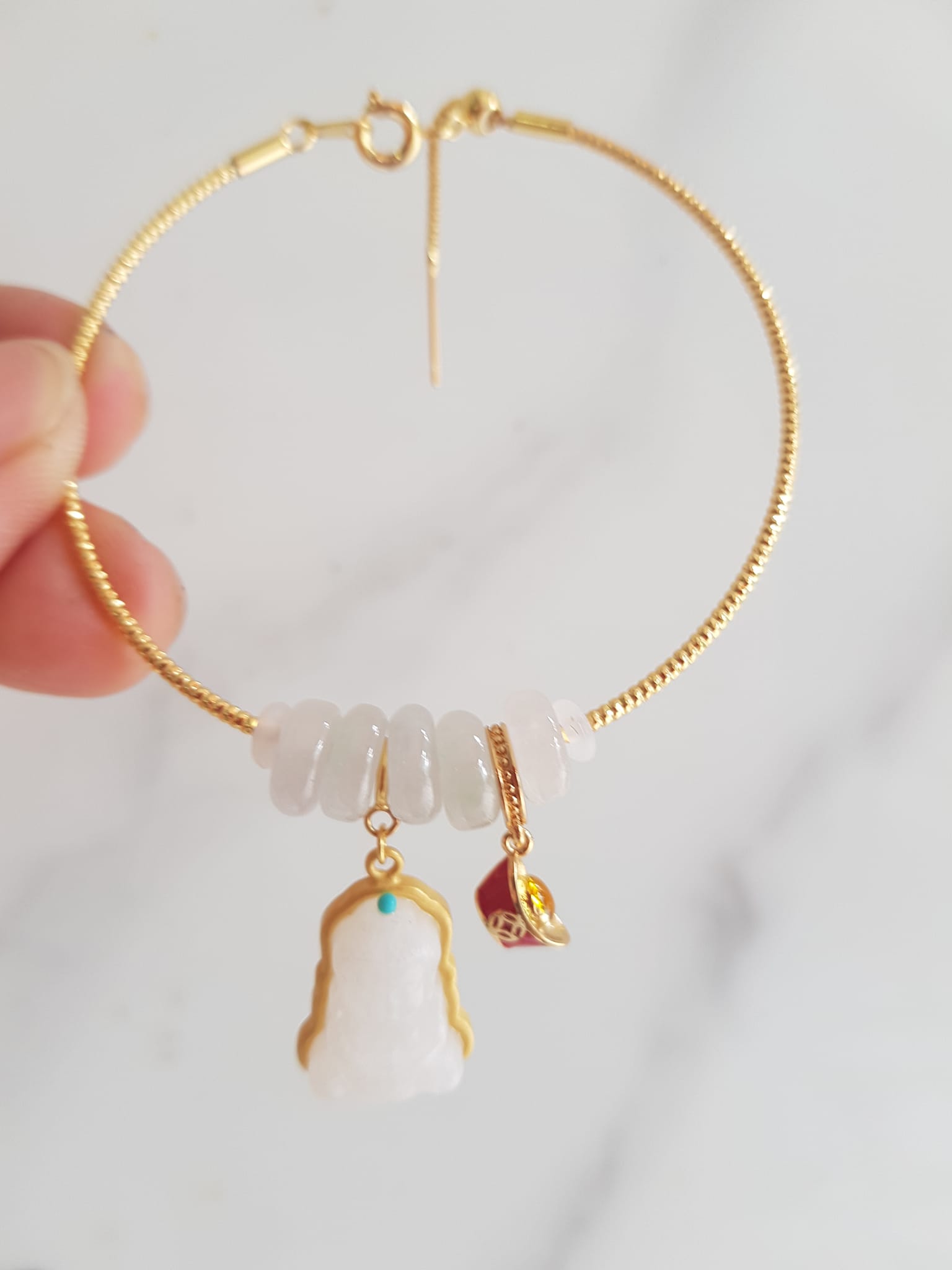 Vòng Tay Charm Phối 5 Đồng tiền đá cẩm thạch trắng tự nhiên Phối mặt phật đá cẩm thạch trắng thỏi vàng đỏ may mắn vòng màu vàng rất xinh Chuẩn hợp may mắn nữ mệnh kim mệnh thủy đeo ạ