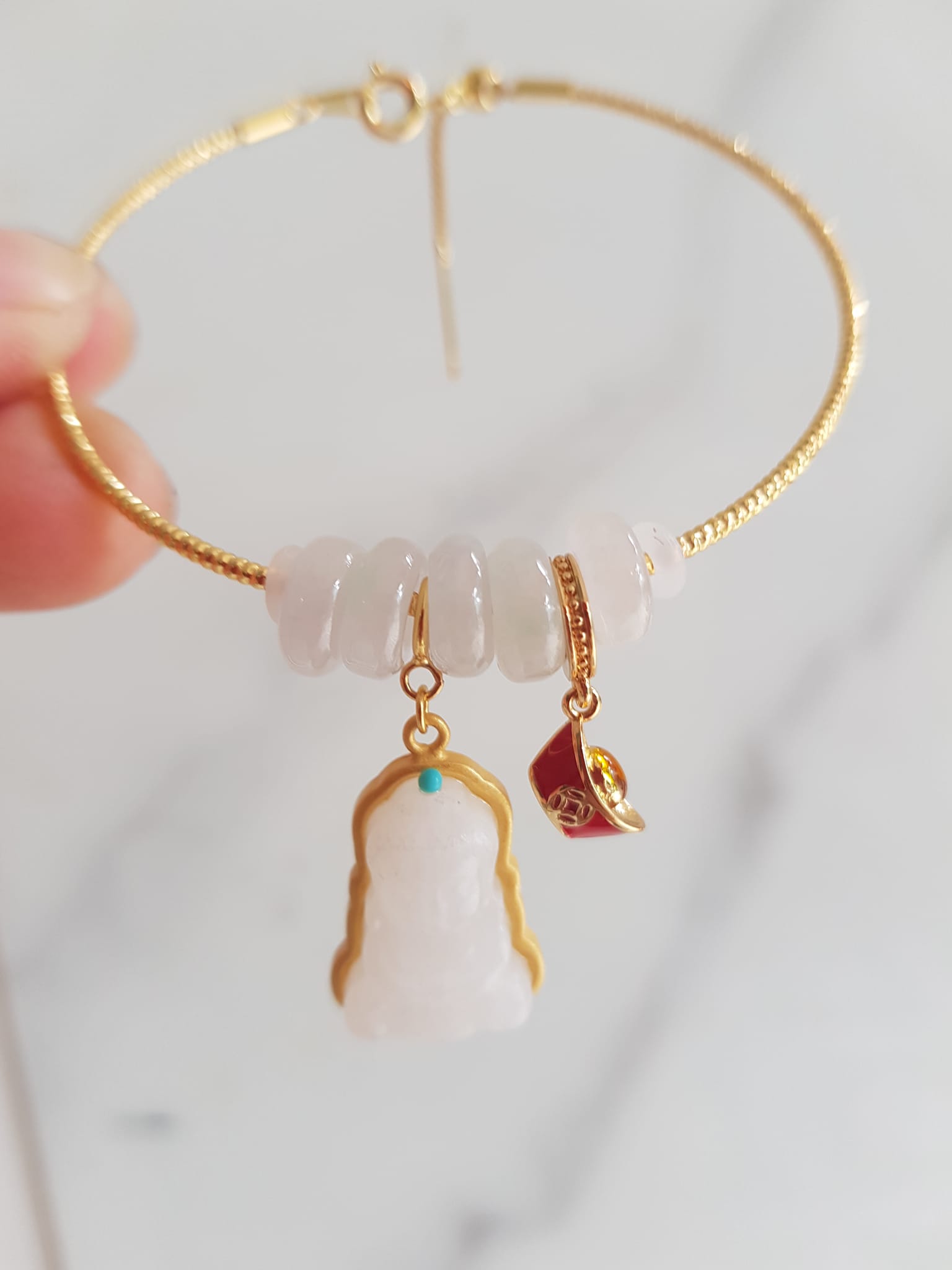 Vòng Tay Charm Phối 5 Đồng tiền đá cẩm thạch trắng tự nhiên Phối mặt phật đá cẩm thạch trắng thỏi vàng đỏ may mắn vòng màu vàng rất xinh Chuẩn hợp may mắn nữ mệnh kim mệnh thủy đeo ạ