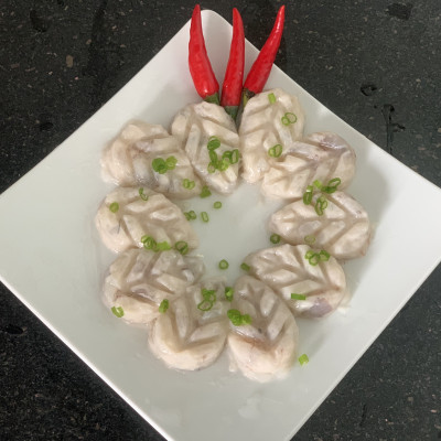 CHẢ TÔM TƯƠI HÌNH CHIẾC LÁ 130G EB MALAYSIA