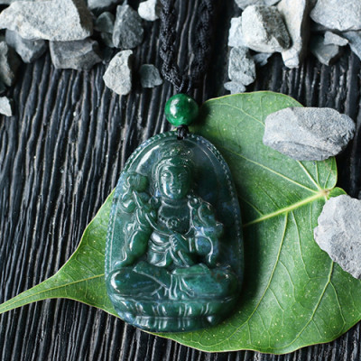 Mặt Dây Chuyền Đại Thế Chí Bồ Tát Chalcedony Ngọc Quý Gemstones GA70 (5 x 3 cm)