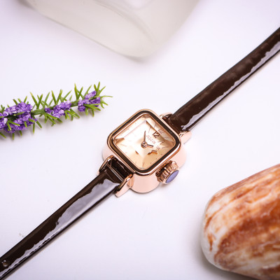 Đồng Hồ Nữ Julius Hàn Quốc JA-496C Dây Da Màu Nâu