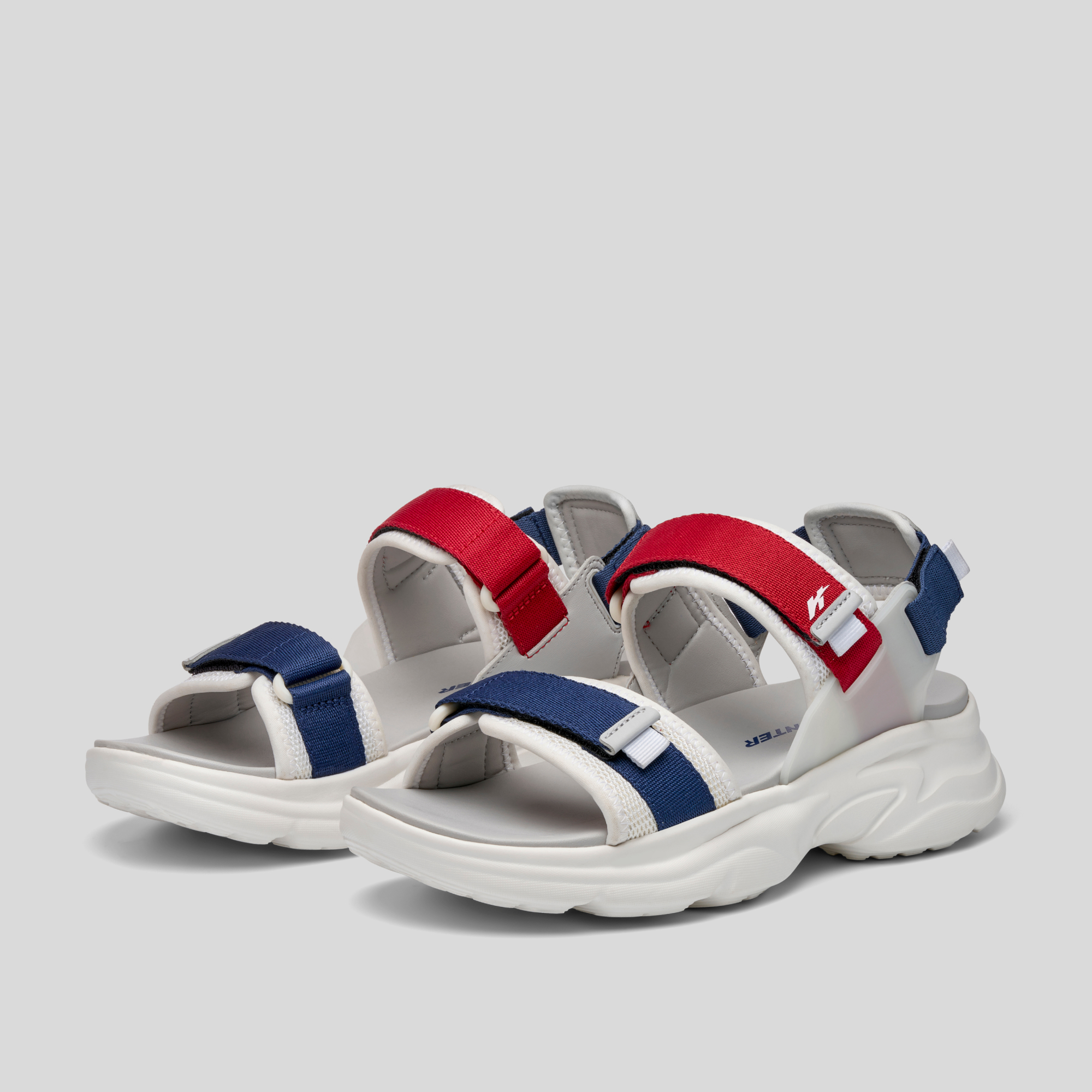 Sandals Thể Thao Nam Biti’s Hunter X Dune – Festive Edition 2K24 HEM001300TRG (Trắng)