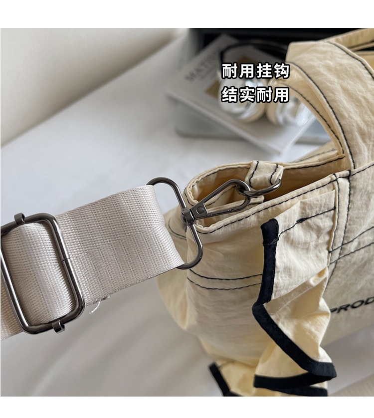 Túi xách nữ phong cách dễ thương BEE GEE TN9099