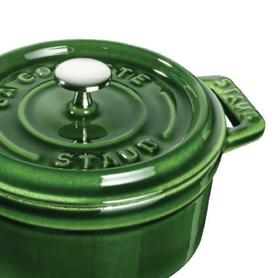 Nồi Gang Tròn STAUB Màu Xanh Rêu - 18cm (2)