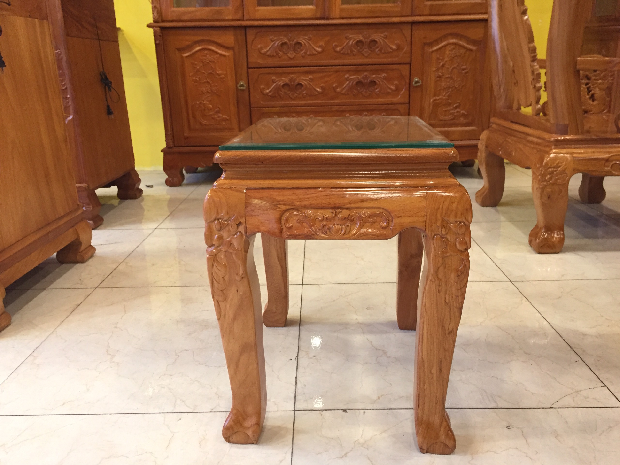 Bộ bàn ghế chạm đào tay rồng gỗ gõ đỏ tay 10