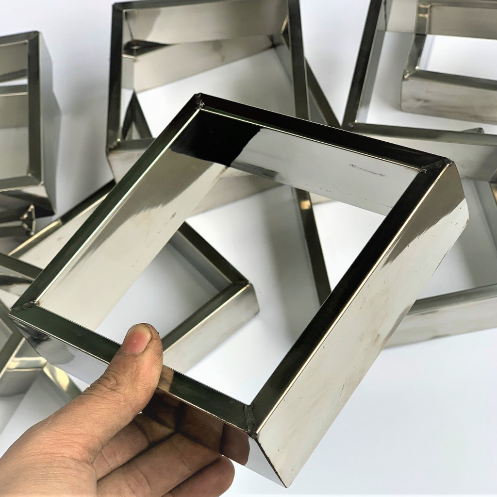 Khuôn Bánh Chưng Inox Loại Lớn, Khuôn Gói Bánh Trưng Vuông Inox Siêu Bền Tiện Lợi, Khuôn Làm Bánh Chưng Size 15cm