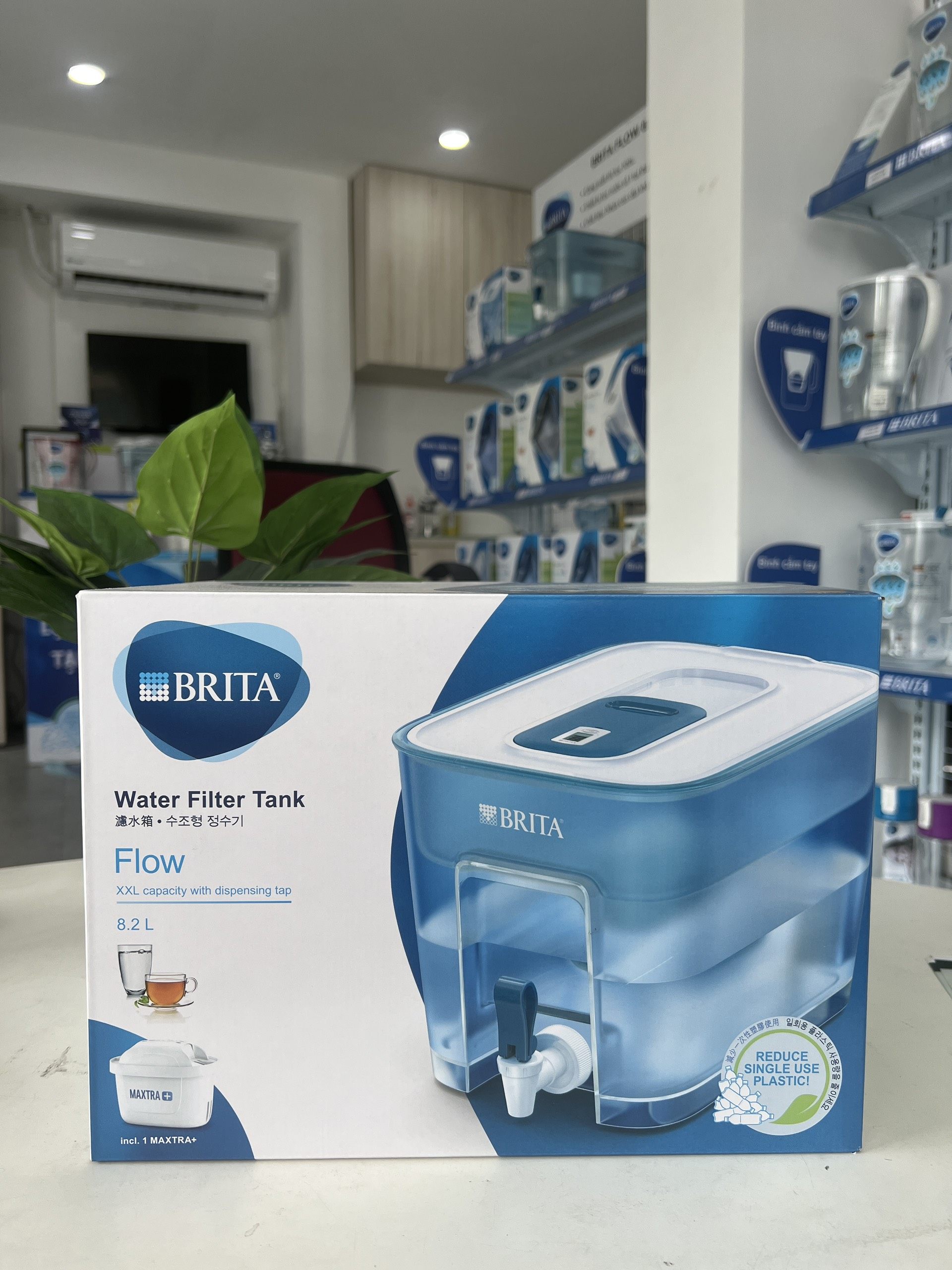 Bình Lọc Nước BRITA Flow Basic Blue - 8.2L (Kèm Maxtra Plus) - Hàng Chính Hãng