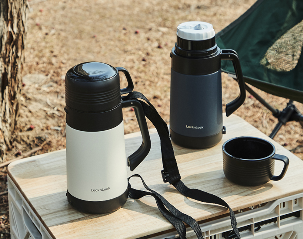Bình giữ nhiệt Lock&Lock Easy Outdoor Vacuum Bottle màu trắng ngà LHC1484IVY 1,2L - Hàng chính hãng có quai xách, nắp dùng làm cốc nước - JoyMall