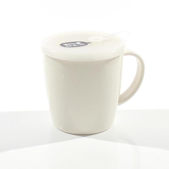 Combo 01 Khay nhựa làm đá hình người tuyết Kokubo DeLijoy + 01 Cốc nhựa uống nước nắp mềm Yamada G&B có chỗ cắm ống hút tiện lợi- Made in Japan