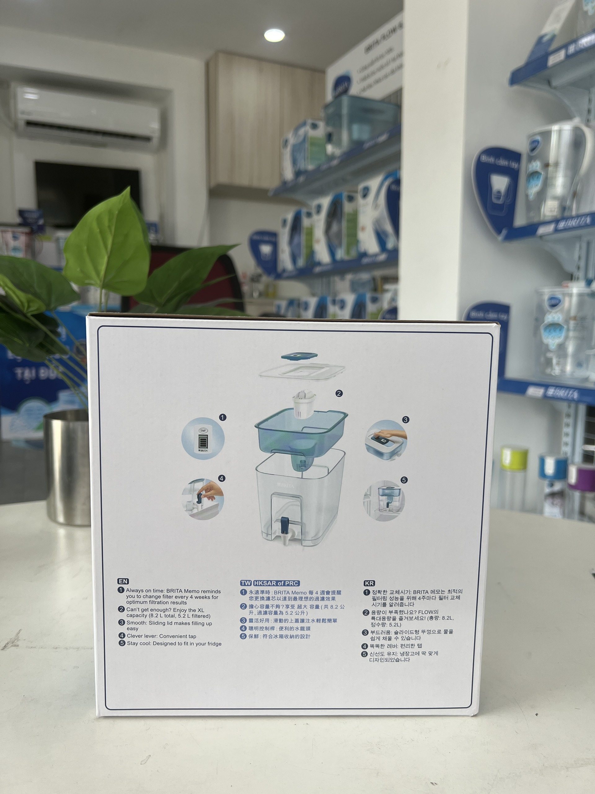 Bình Lọc Nước BRITA Flow Basic Blue - 8.2L (Kèm Maxtra Plus) - Hàng Chính Hãng