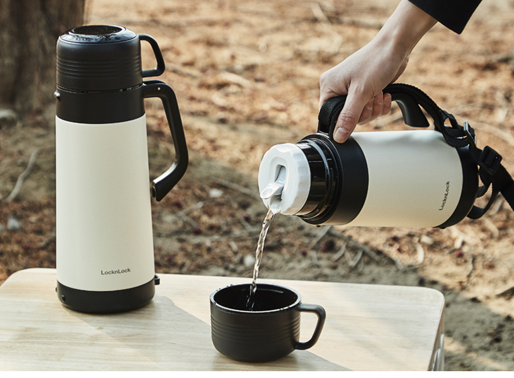 Bình giữ nhiệt Lock&Lock Easy Outdoor Vacuum Bottle màu trắng ngà LHC1484IVY 1,2L - Hàng chính hãng có quai xách, nắp dùng làm cốc nước - JoyMall