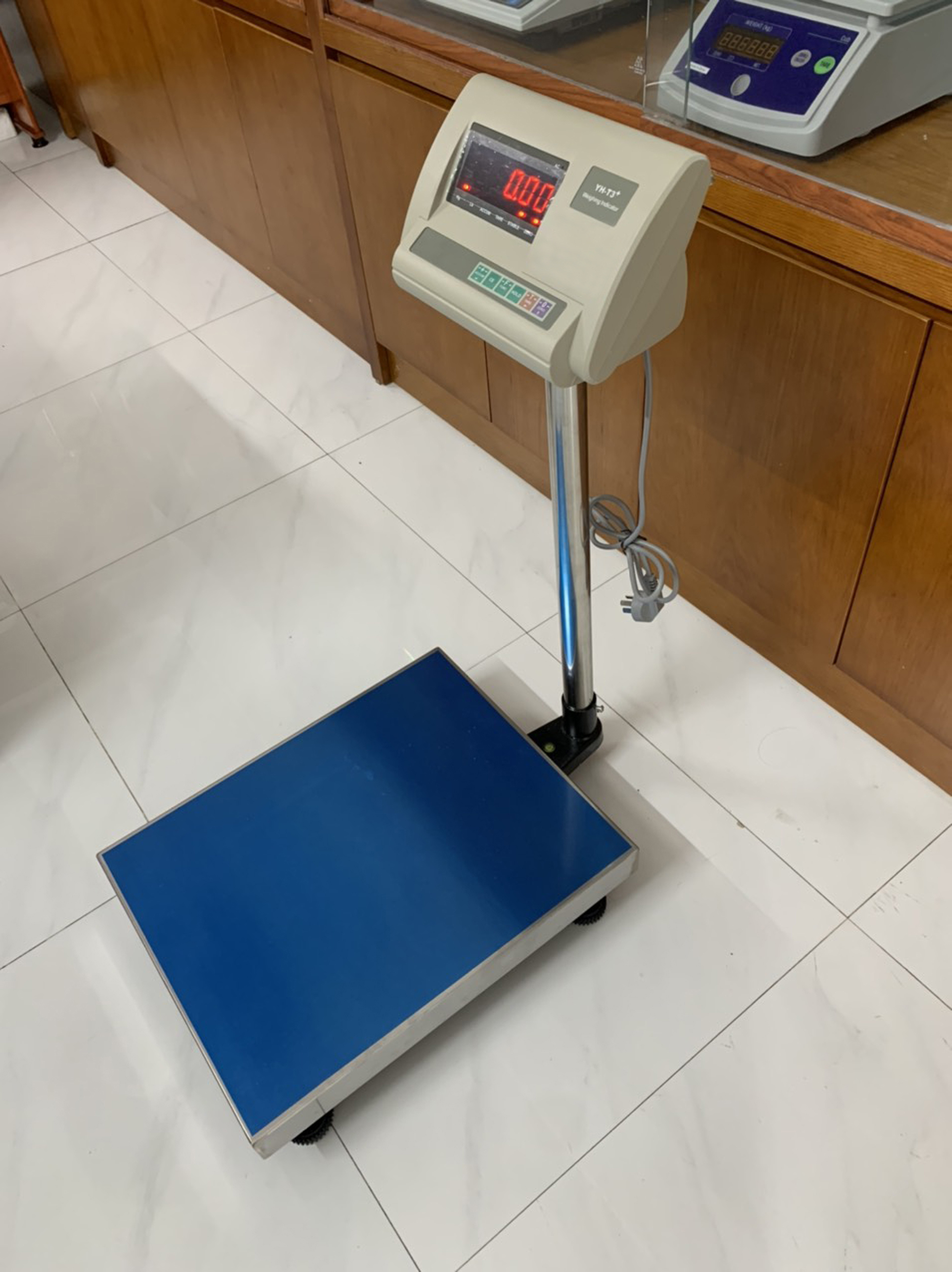 Cân Bàn Điện Tử YHT3