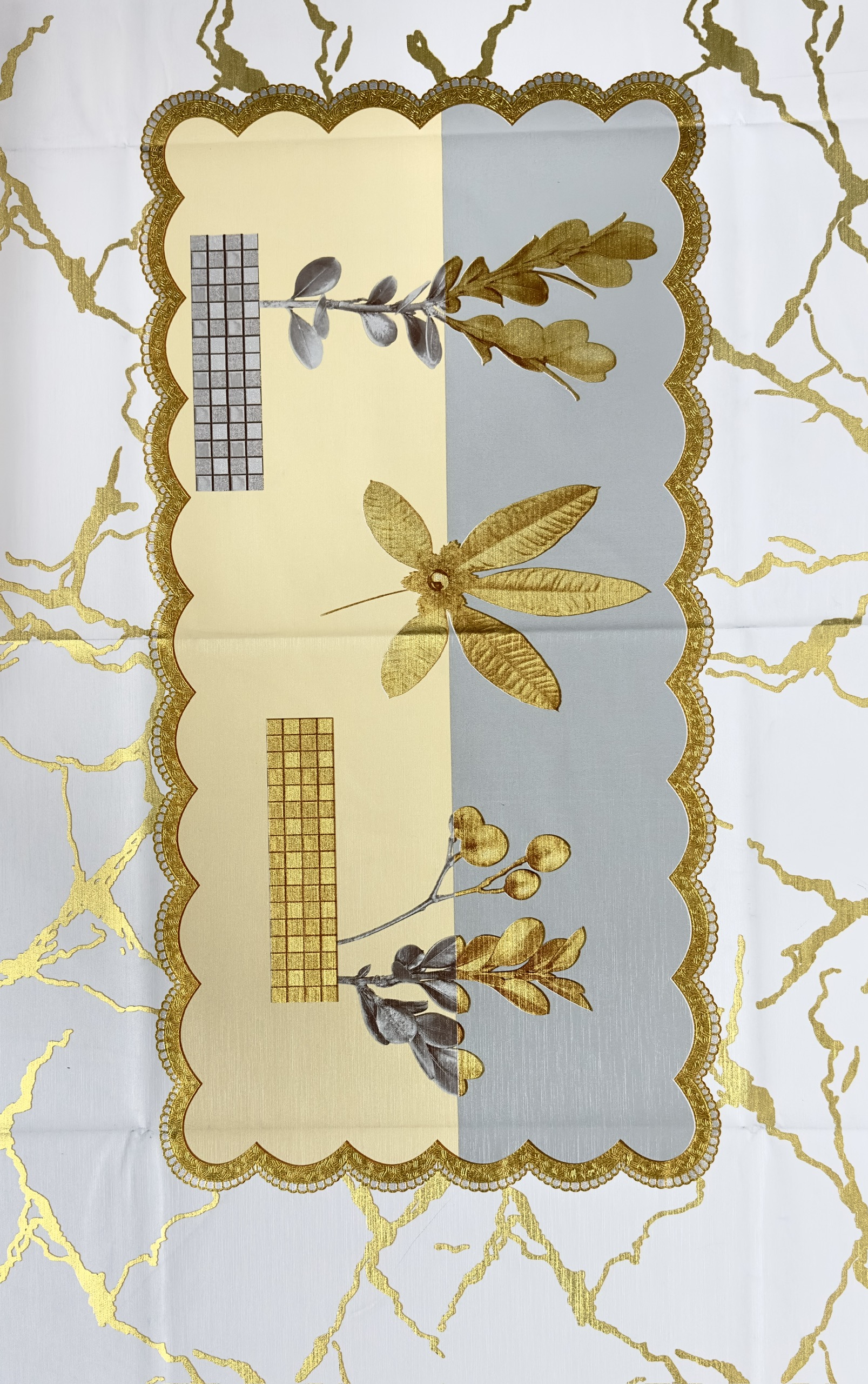 Khăn trải bàn W.751 caro - nhũ vàng 90 x 150 cm, không thấm nước, dễ làm sạch