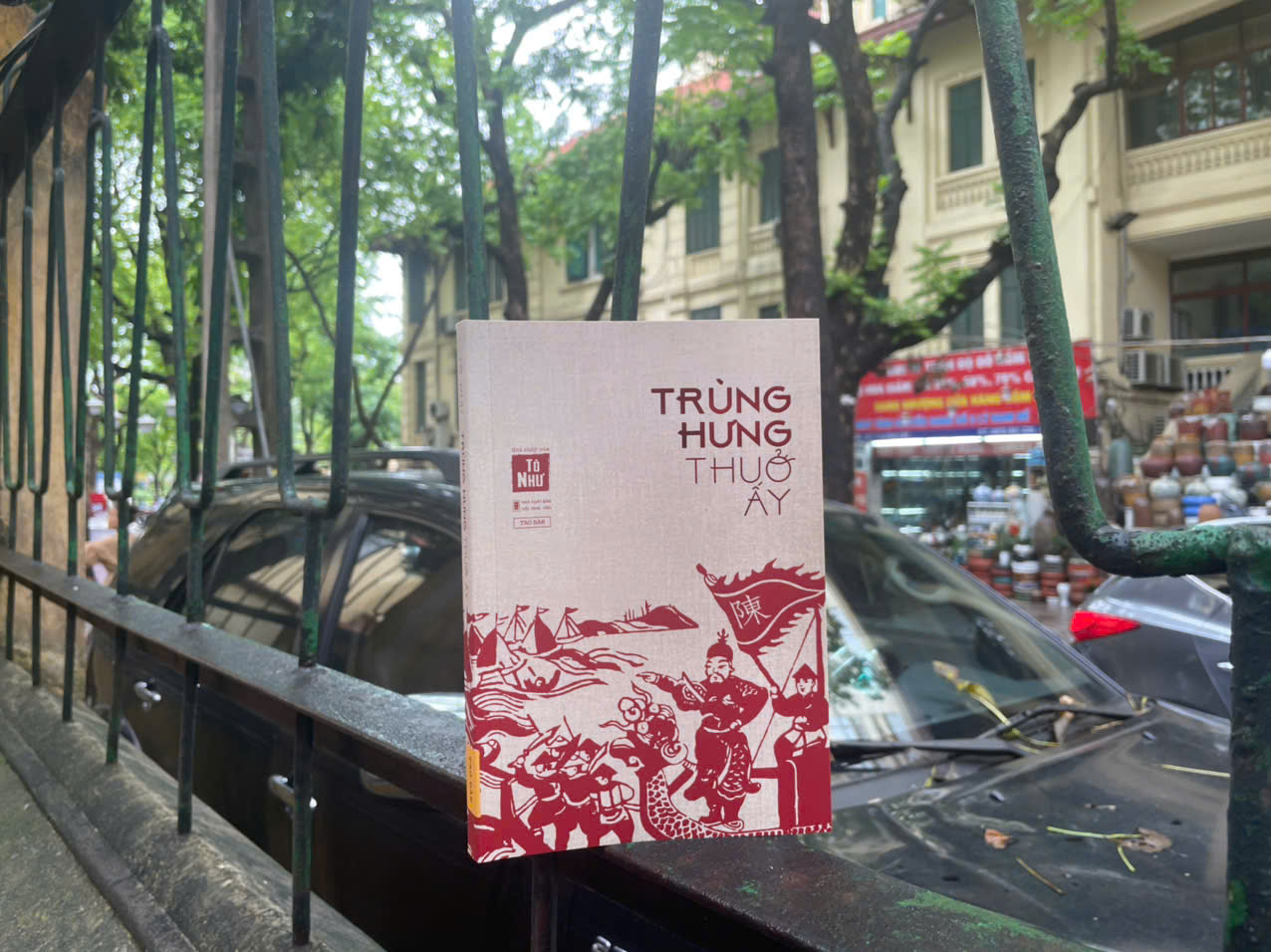 Trùng Hưng thuở ấy - Tao Đàn