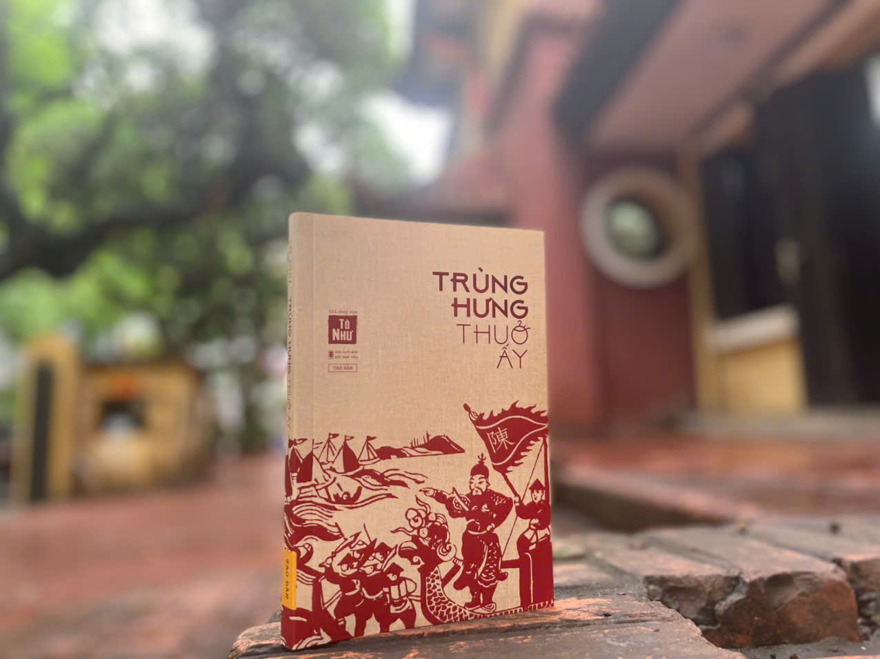 Trùng Hưng thuở ấy - Tao Đàn
