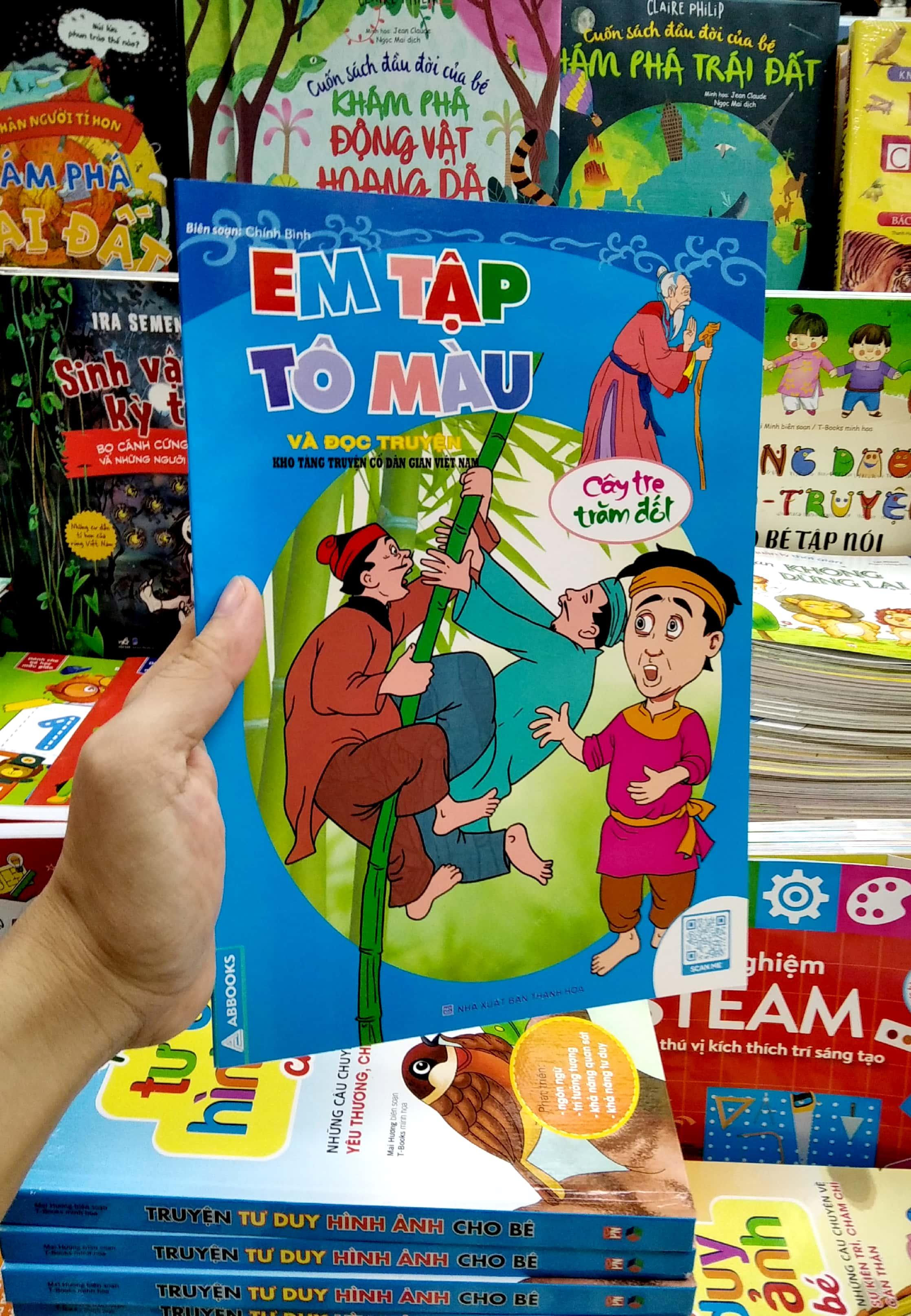 Em Tập Tô Màu Và Đọc Truyện Kho Tàng Truyện Cổ Dân Gian Việt Nam - Cây Tre Trăm Đốt