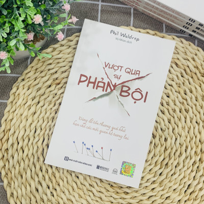 Vượt Qua Sự Phản Bội: Đừng Để Tổn Thương Quá Khứ Hạn Chế Các Mối Quan Hệ Tương Lai
