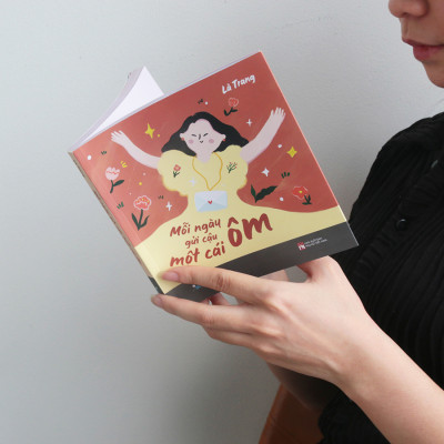 Sách - Mỗi Ngày Gửi Cậu Một Cái Ôm
