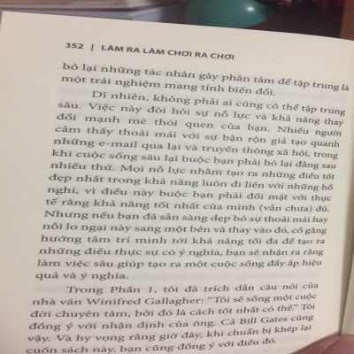 Làm Ra Làm Chơi Ra Chơi