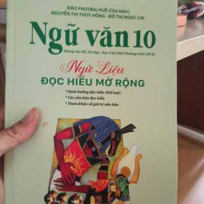 Sách Ngữ văn 10 - Ngữ liệu đọc hiểu mở rộng