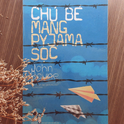Sách - Chú Bé Mang Pyjama Sọc