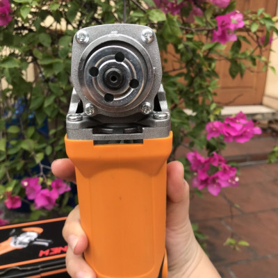 Máy cắt cầm tay NATAKA 950W ,công tắc bóp,lưỡi cắt 100mm chuyên cắt sắt,nhôm,gạch,đá hoa cương,mài góc