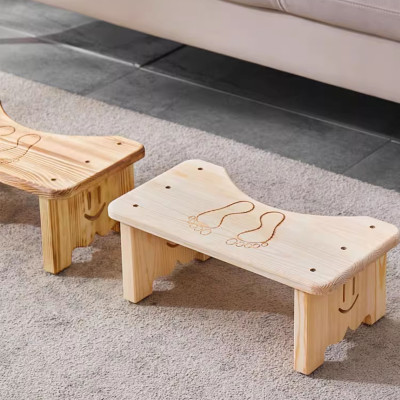 Ghế Gỗ kê chân đi toilet tạo góc nghiêng 35 độ dễ dàng đi vệ sinh hơn Chất liệu Gỗ tự nhiên Chắc Chắn