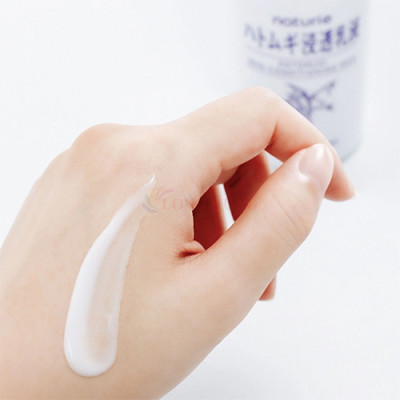 Sữa dưỡng ẩm Ý Dĩ Naturie Hatomugi Skin Conditioning Milk (230ml) - Hàng chính hãng