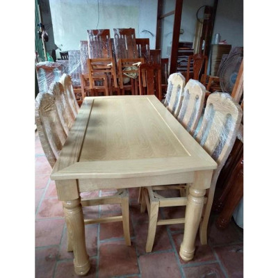 Bàn ghế ăn gỗ sồi nga tựa đục